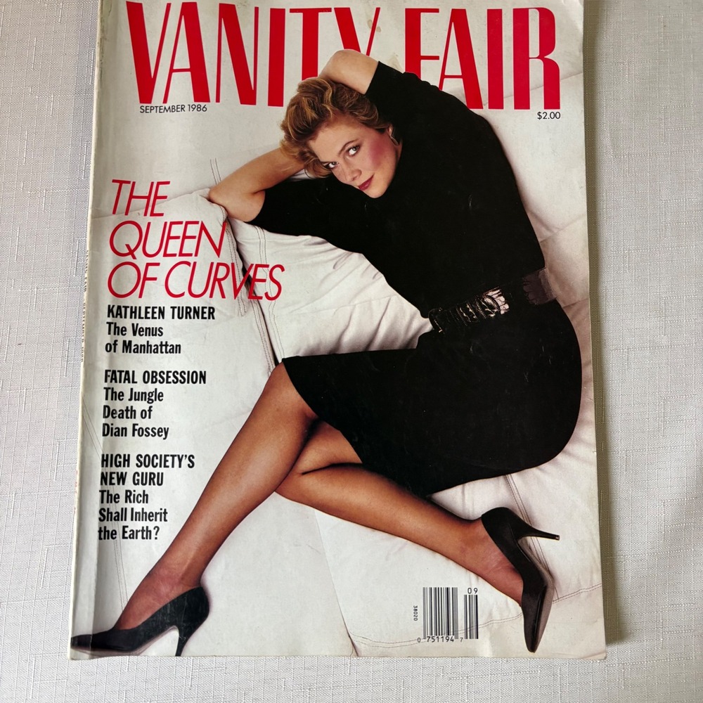 Vanity Fair Sept 1986 Kathleen Turner Queen of Curves Annie Leibovitz Vintage